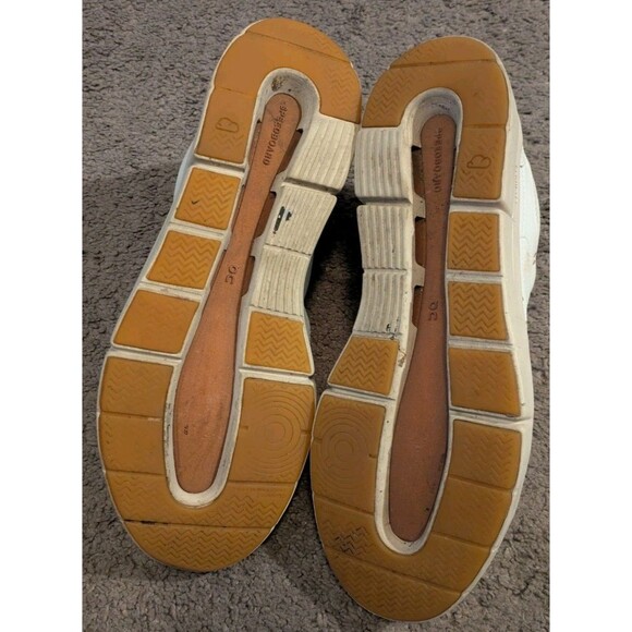 On Running Centre Court x The Roger White Brown Sneaker 48.99444 Women's 10.5 - Picture 6 of 7